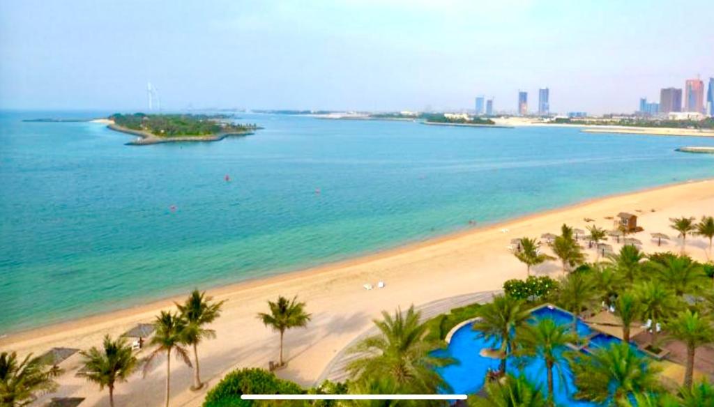 هتل لاکسری، اسپیشس، بیچ‌فرانت، 3BD آپارتمان ویت پرایوت بیچ اکسس! - Luxury, Spacious, Beachfront, 3BD Apartment with private beach access!