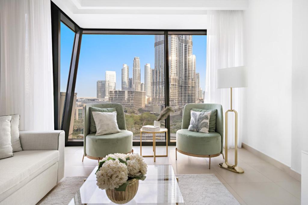 هتل فِرست کلاَس ۱ بی آر وِت فول بُرج خلیفه ویو - FIRST CLASS 1BR with full BURJ KHALIFA View