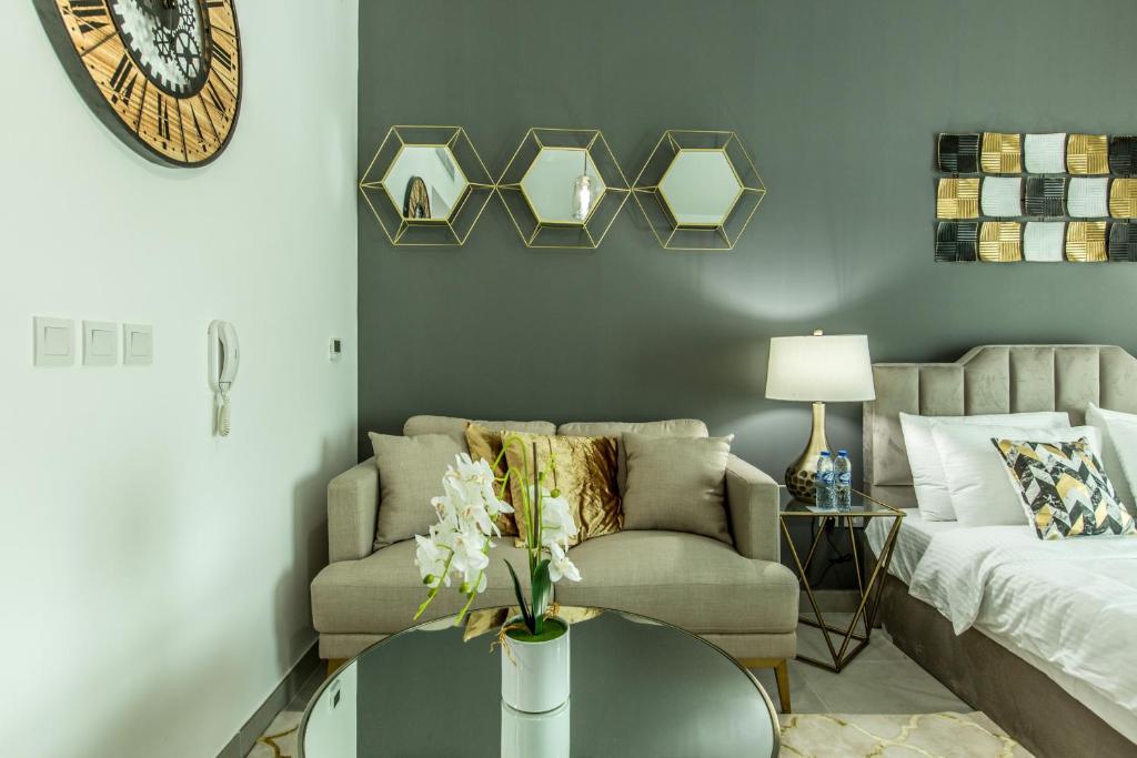 هتل پرایم‌استی - شیک ان گورجس استودیو در ال بارشا - Primestay - Chic & Gorgeous studio in Al Barsha