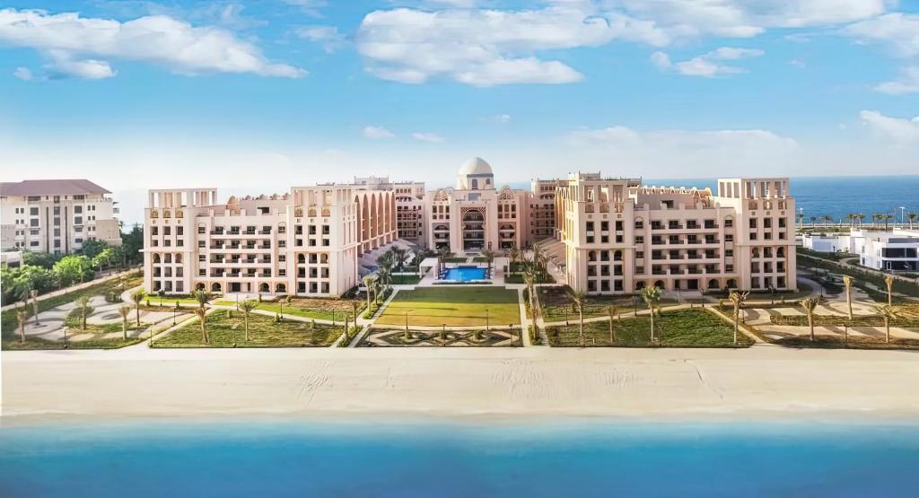 هتل فام لیوینگ - پرایوت بیچ اسکیپس این پام جمیرا - FAM Living - Private Beach Escapes in Palm Jumeirah