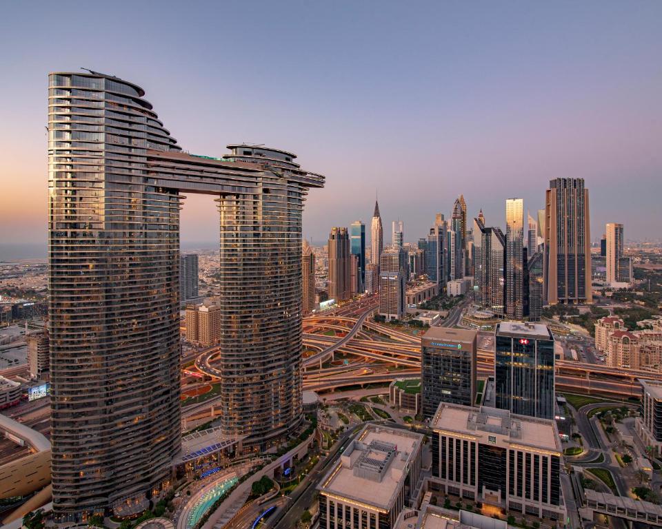 هتل فیست کلاس 2 بی آر ویت فول دبی اسکایلاین اند سی ویو - FIRST CLASS 2BR with full DUBAI SKYLINE & SEA view