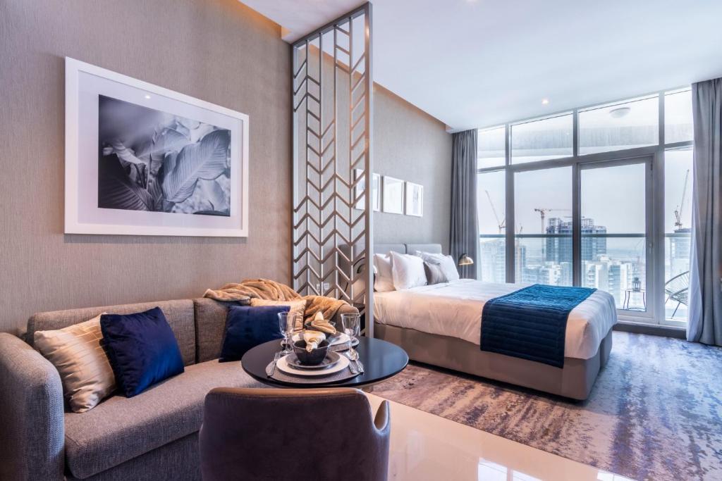 هتل ده اسمارت کانسیرج - دماک پریو - The Smart Concierge - Damac Prive
