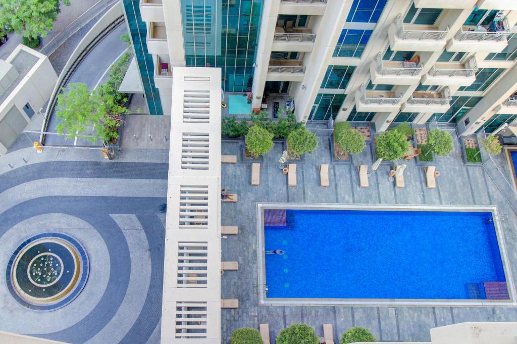 هتل درانی هومز - لاکچریوس استودیو نییر دبی مال وید پل ویو - Durrani Homes - Luxurious Studio near Dubai Mall with pool view