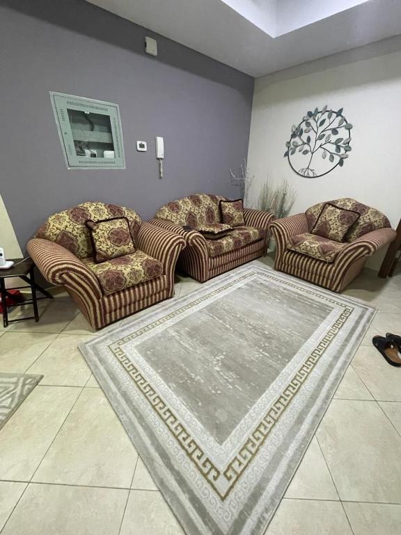 هتل کوزی 2BHK نییر تو دی ام سی سی مترو استیشن -505 - Cozy 2BHK Near to DMCC Metro Station -505