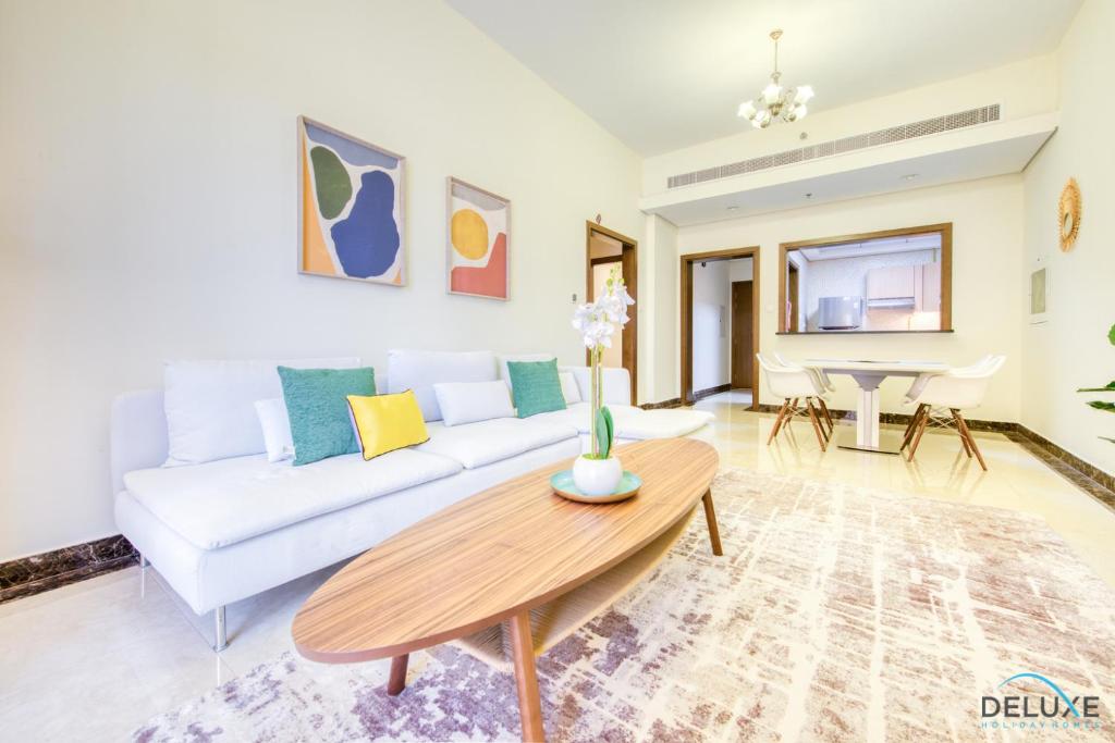 هتل وایبرنت 1 بی ار ات پنتئون بولیوار جمیرا ویلج سیرکل بای دلاکس هالی دی هومز - Vibrant 1BR at Pantheon Boulevard Jumeirah Village Circle by Deluxe Holiday Homes