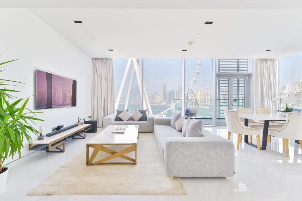 هتل اسپکتاکیولر 3 بی آر کاندو وید میدز روم فیسینگ د دبی آی - Spectacular 3 BR condo with maids room facing the Dubai Eye