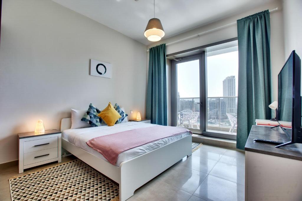 هتل 5 اسپارکل تاور آپت بای سواروسکی، دبی مارینا - 5 Sparkle Tower Apt by Swarovski, Dubai Marina