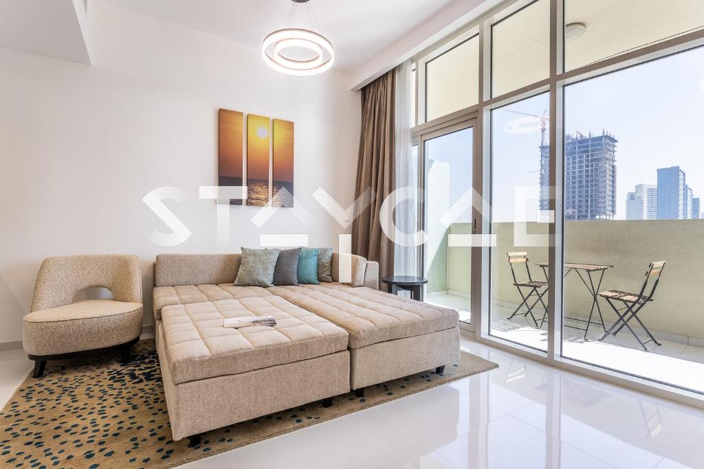هتل استیکه هالیدی هومز - تاور ۱۰۸ - Staycae Holiday Homes - Tower 108