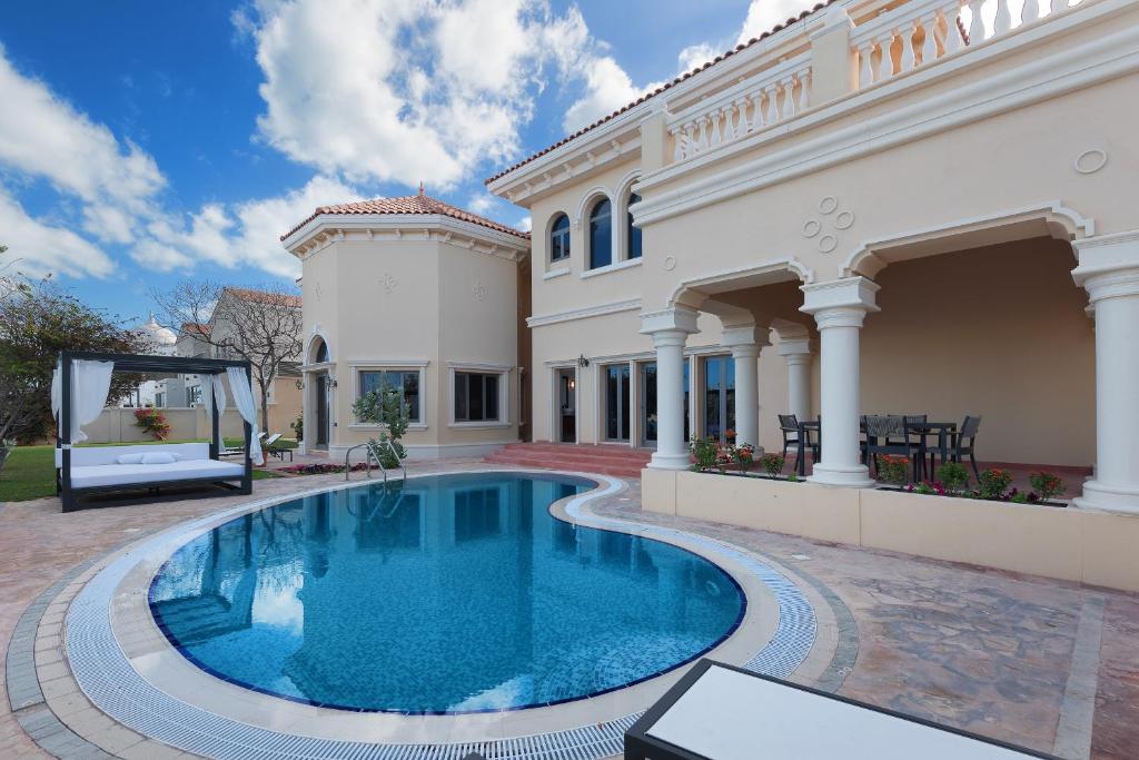 هتل میسان پاریوه - پام جمیرا بیچ فرانت ایکس ال ویلا ویت پرایوت پول - Maison Privee - Palm Jumeirah Beach Front XL Villa with Private Pool