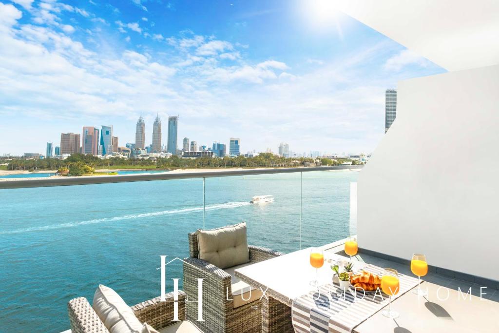 هتل لاکس - اپولنت آیلند سوئیت برج خلیفه ویو 2 - LUX - Opulent Island Suite Burj Khalifa View 2