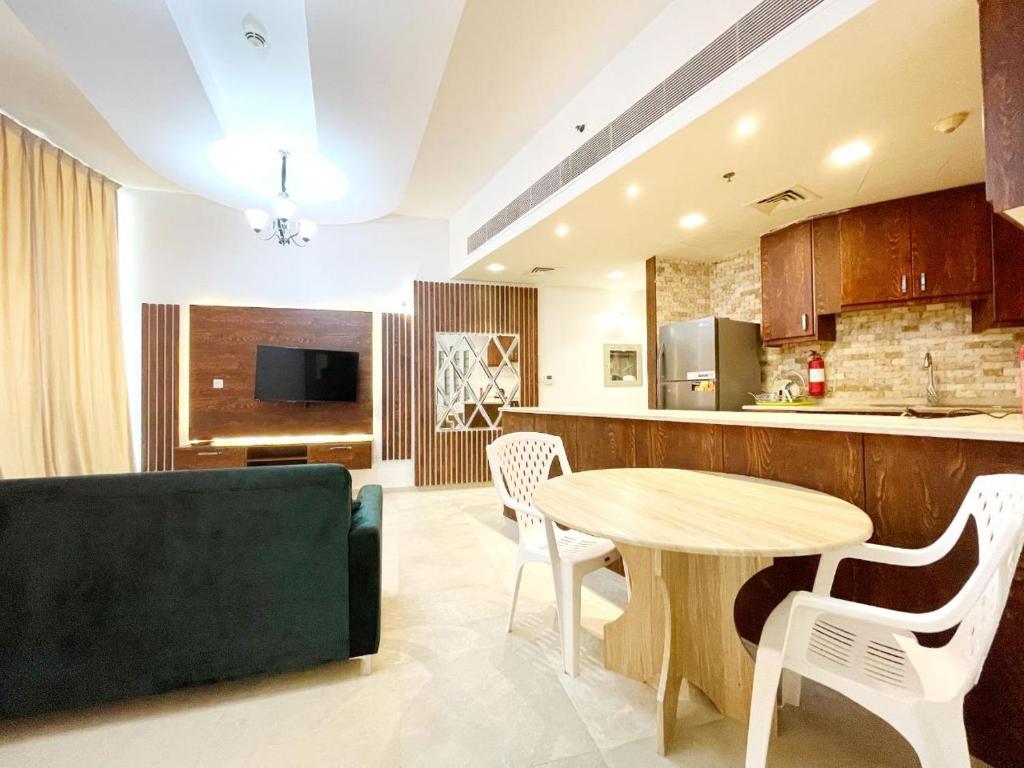 هتل زِنیت اسمارت ویکیشن هومز رنتال - زِنیت تاور A2 - Zenith Smart Vacation Homes Rental - ZENITH TOWER A2