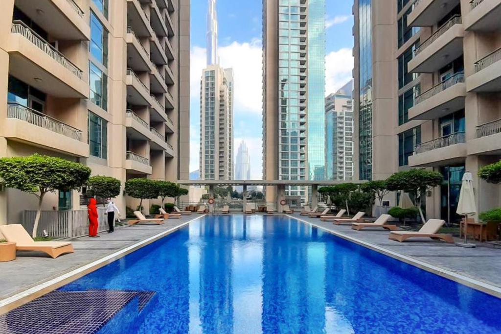 هتل های گِستس - دَزلینگ آپت ویر پانورامیک ویو نِیر برج خلیفه - HiGuests - Dazzling Apt With Panoramic View Near Burj Khalifa