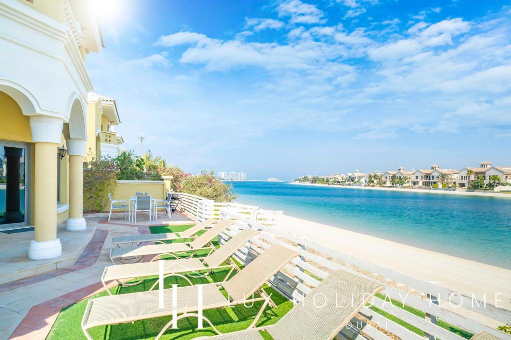 هتل لاکس - ذ اوشن پرل ویلا - LUX - The Ocean Pearl Villa