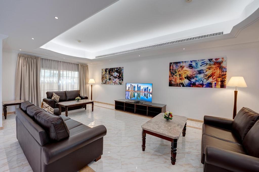 هتل جی 5 فور بد روم ویلا هالی دی هوم این میردف - J5 Four Bedroom Villa Holiday home in Mirdif