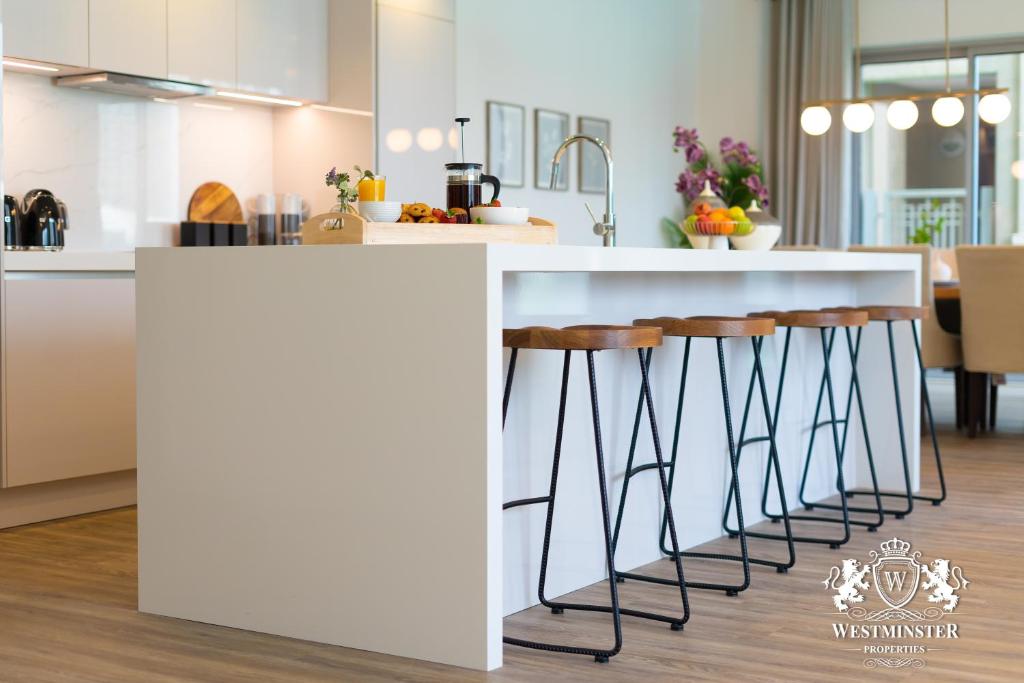 هتل وست مینستر برج ریزیدنسز - Westminster Burj Residences