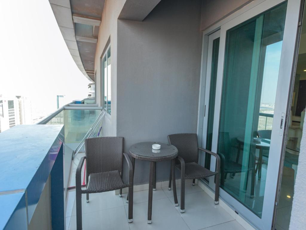 هتل لاکژوریس آپارتمنتس - دماک مال استریت - Luxurious Apartments - Damac Mall Street