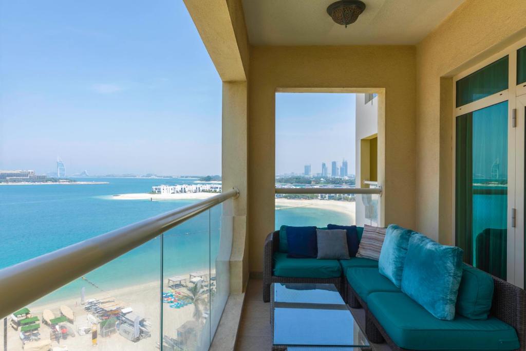 هتل میزون پریوه - بیچ اکسس آپت ویت برج اند سی ویوز آن د پالم - Maison Privee - Beach Access Apt with Burj & Sea Views on The Palm