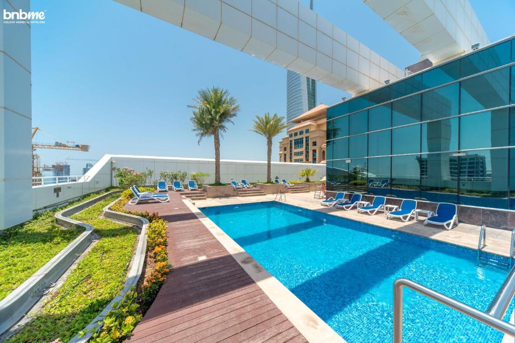 هتل بی ان بی می - گلد کِرست ویوز - bnbme - Gold Crest Views