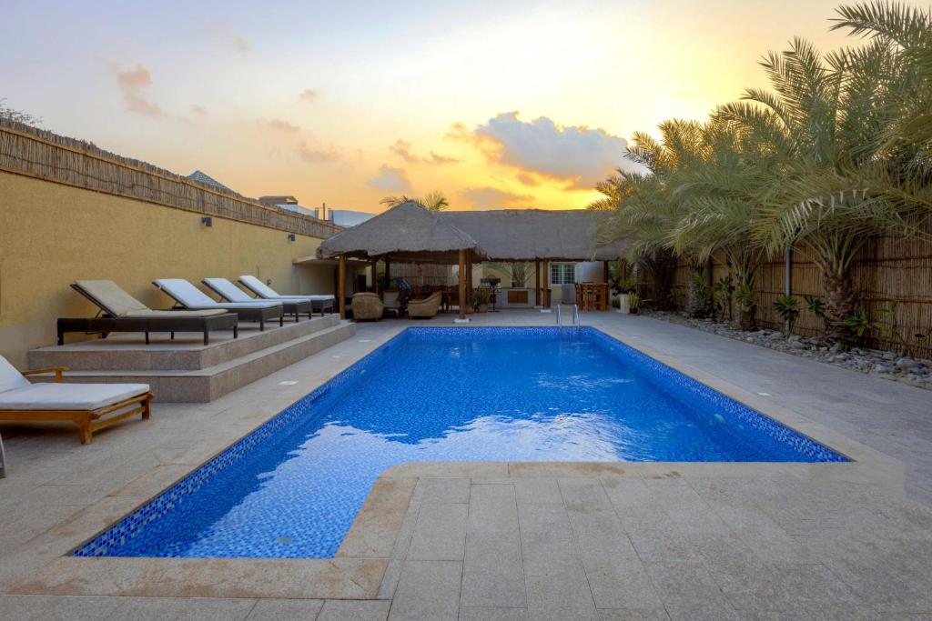 هتل دار 66 4BR پُل ویلا ویک جکوزی - Dar 66 4BR Pool Villa with Jacuzzi