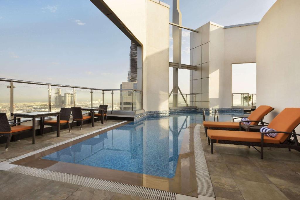 هتل Ramada Abu Dhabi Corniche (Hotel) (UAE) Deals