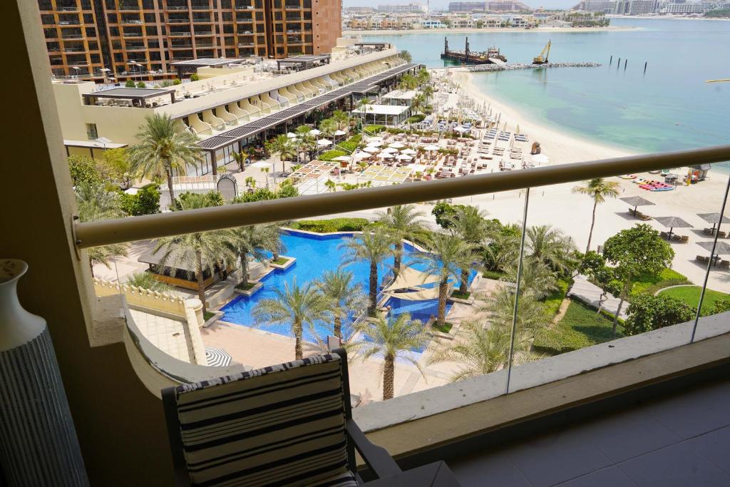 هتل رویال کلاب بای آر وی اچ آر، پام جمیرا - Royal Club By RVHR, Palm Jumeirah