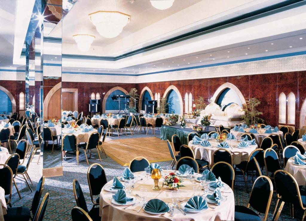 هتل لؤلؤا بیچ ریزورت شارجه Lou'lou'a Beach Resort Sharjah