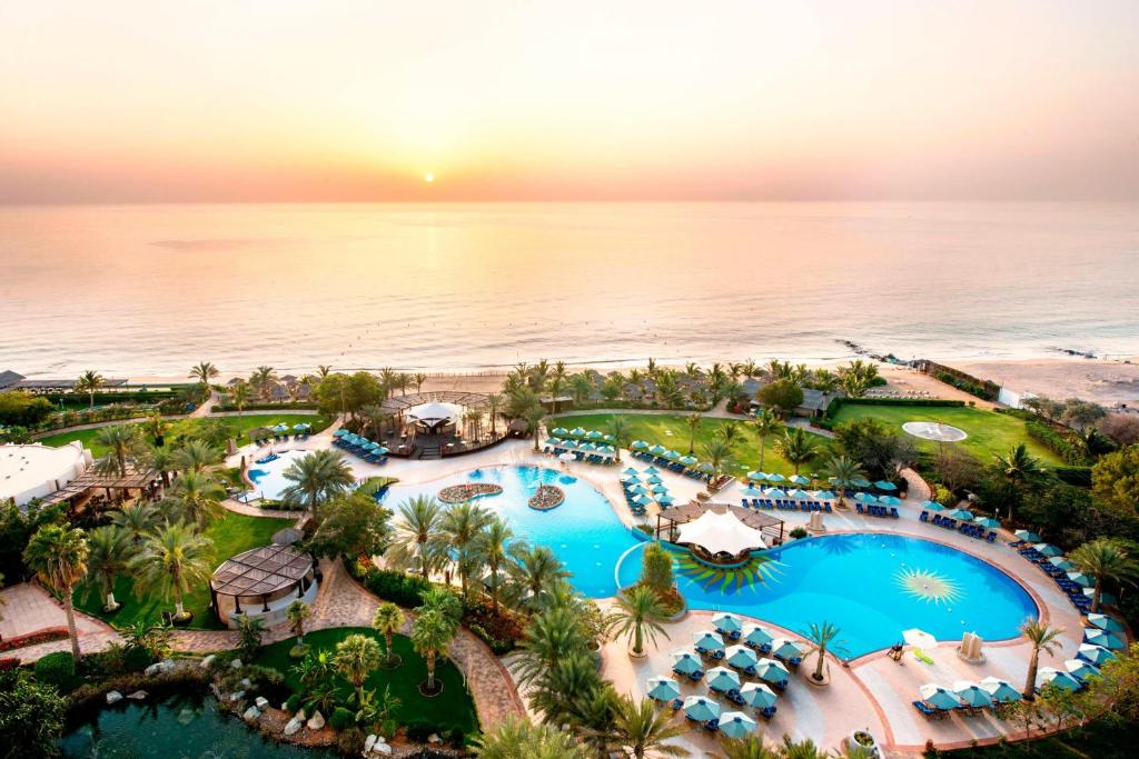 هتل له مریدیان ال عقah بیچ ریزورت - Le Meridien Al Aqah Beach Resort