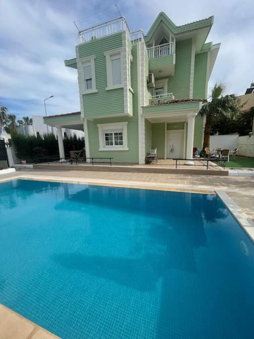هتل بلهک یشیل جنت ویلاسı Belek Yeşil Cennet Villası