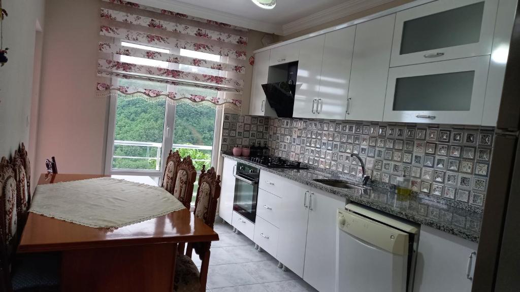 هتل پینک ویلاج هوم Pink village home