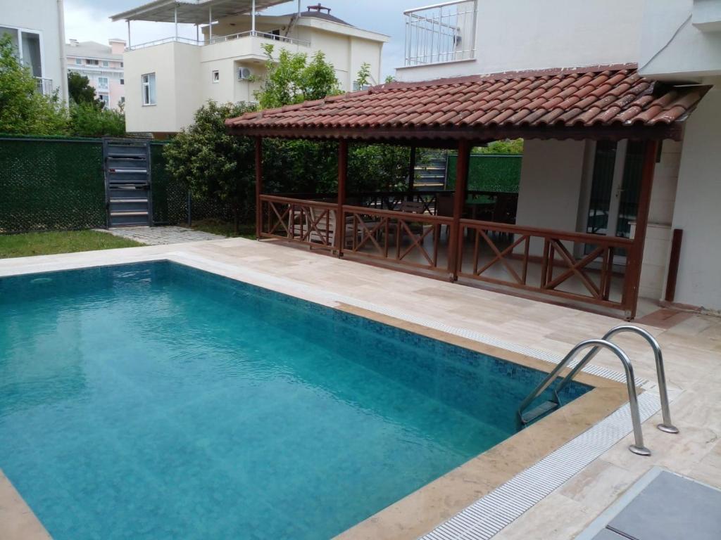 هتل ویلا بگونویل کادریه ویت پرایوت پول اند د لند آف لجندز ویو Villa Begonville Kadriye With Private Pool and The Land Of Legends View