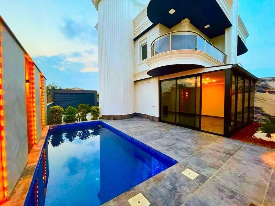 هتل پیسفول هالیدی ویلاس-باربیکیو Peaceful Holiday Villas-Barbecue