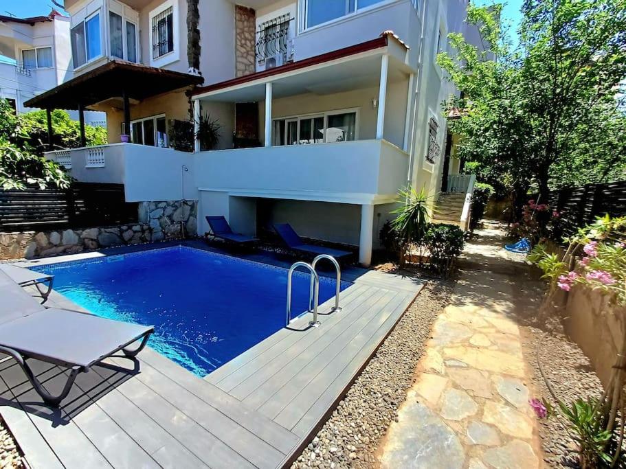 هتل ویلا لیمون مارماریس ده اوزل حووزلو ویلا - Villa Limon Marmaris'de Özel Havuzlu Villa