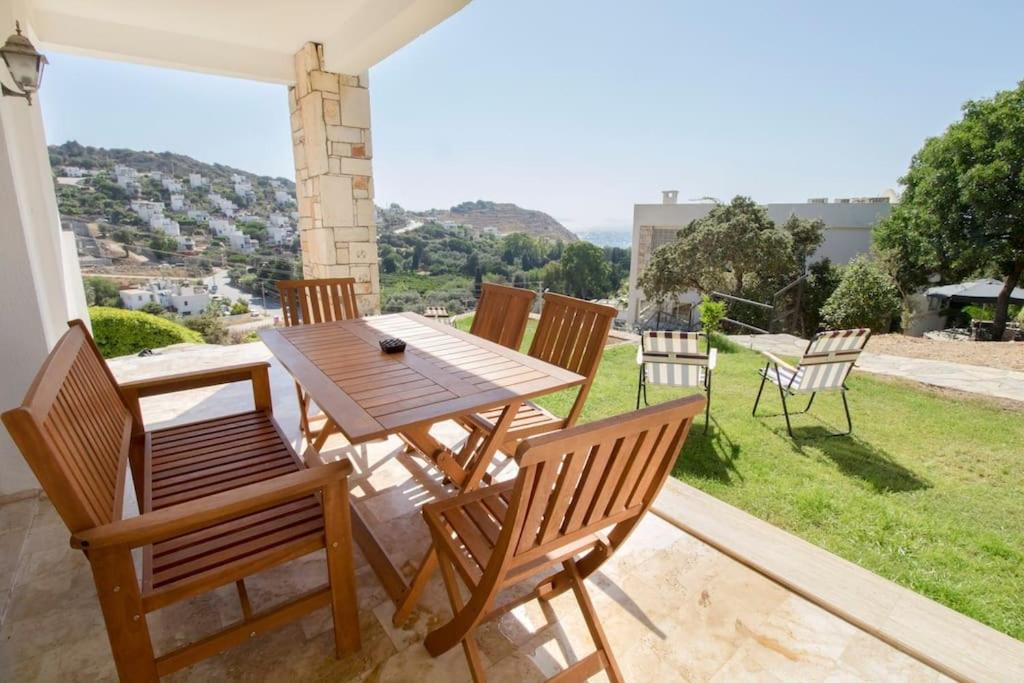 هتل ۲ بی آر هاوس ویت ا فنتستیک ویو آو گوموشلیک 2 BR House With A Fantastic View of Gümüşlük