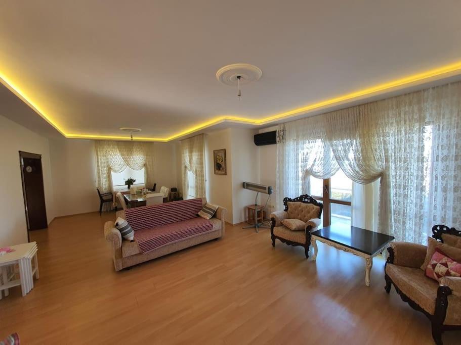 هتل ویلا آلبایراک; ترابزوندا 4+1 شیک ویلا Villa Albayrak; Trabzon'da 4+1 Şık Villa