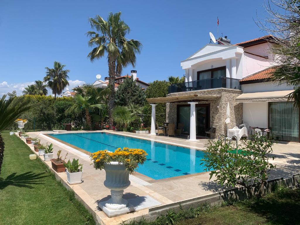 هتل ویلا رویال villa royal