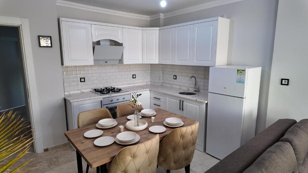 هتل وایت بی ریزورت White Bay Resort