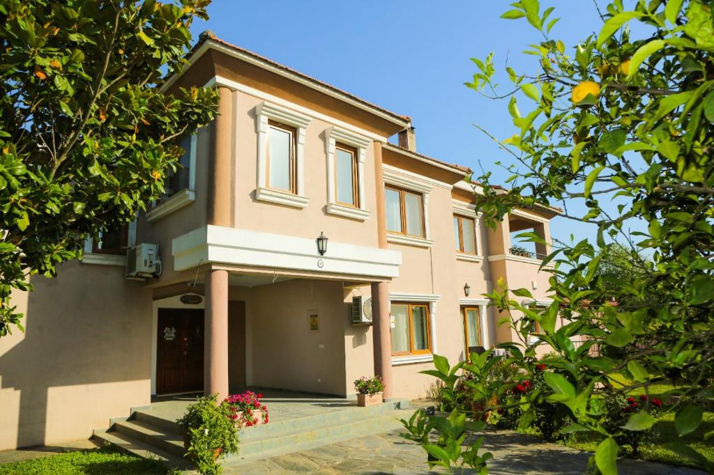 هتل ویلا مینٹا Villa Minta