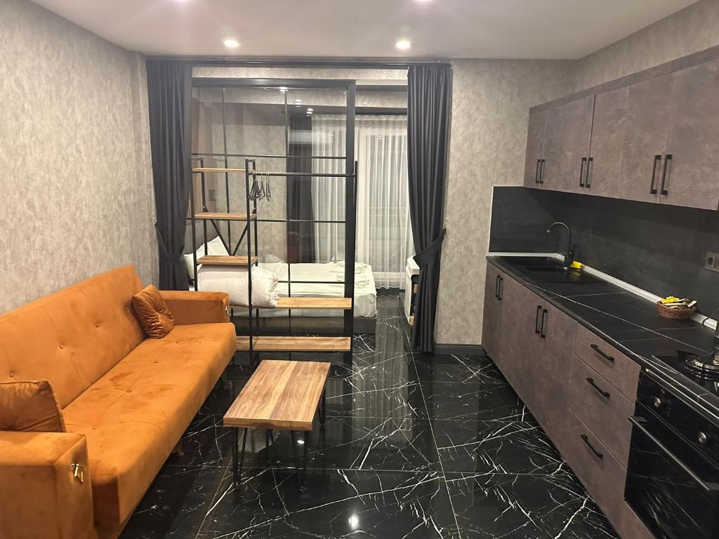 هتل مرت رین سوئیت - Mrt Rain Suite
