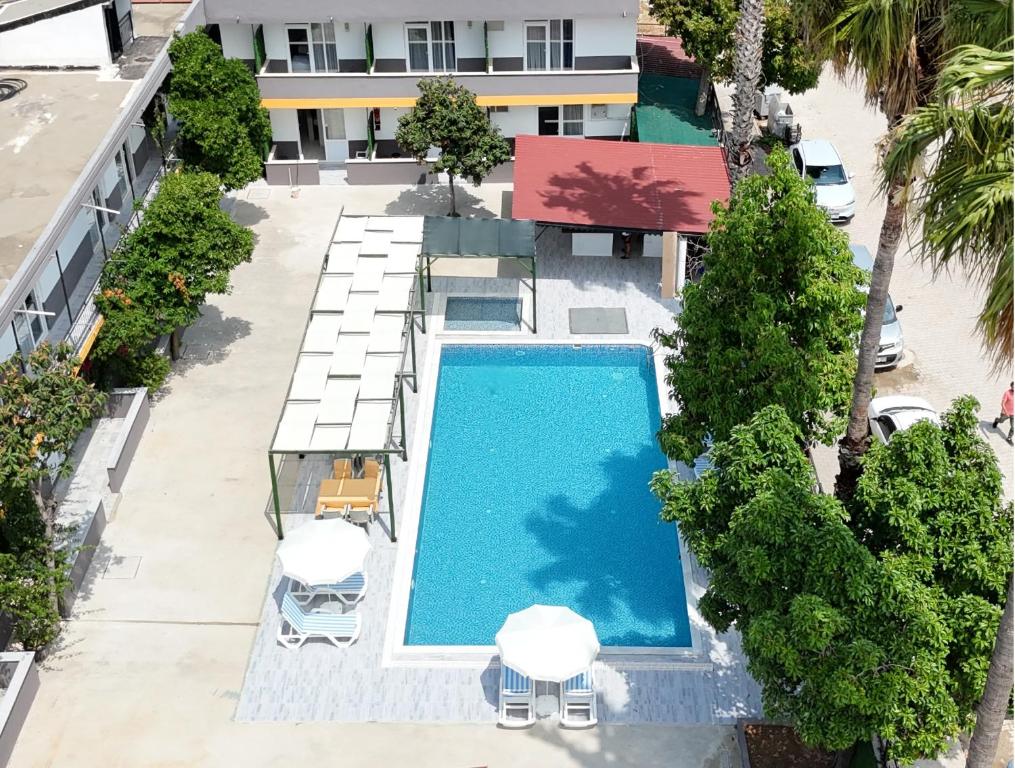 Hillside Apart Hotel