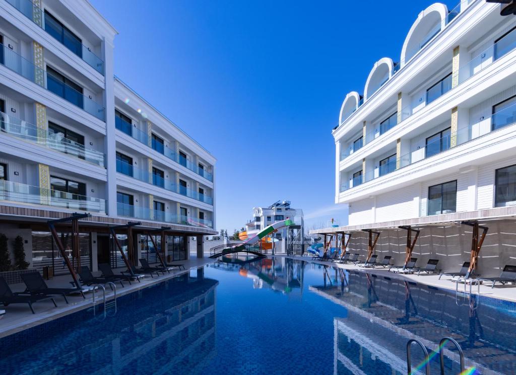 بله نلی ریزورت هتل - Belenli Resort Hotel