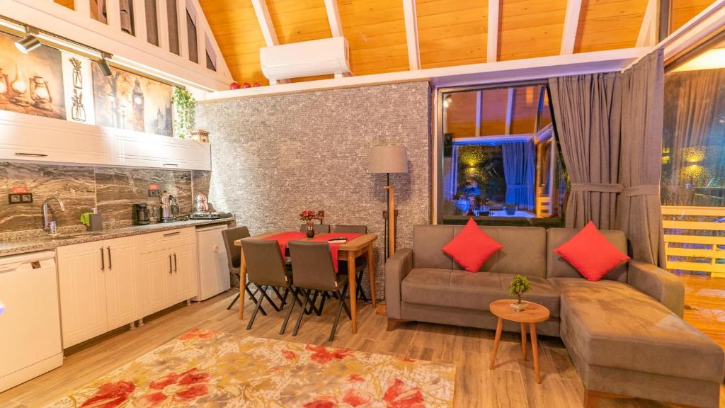 هتل کُرْنِر لَیف بَنِگالو سَپانْجا - corner life bungalow sapanca