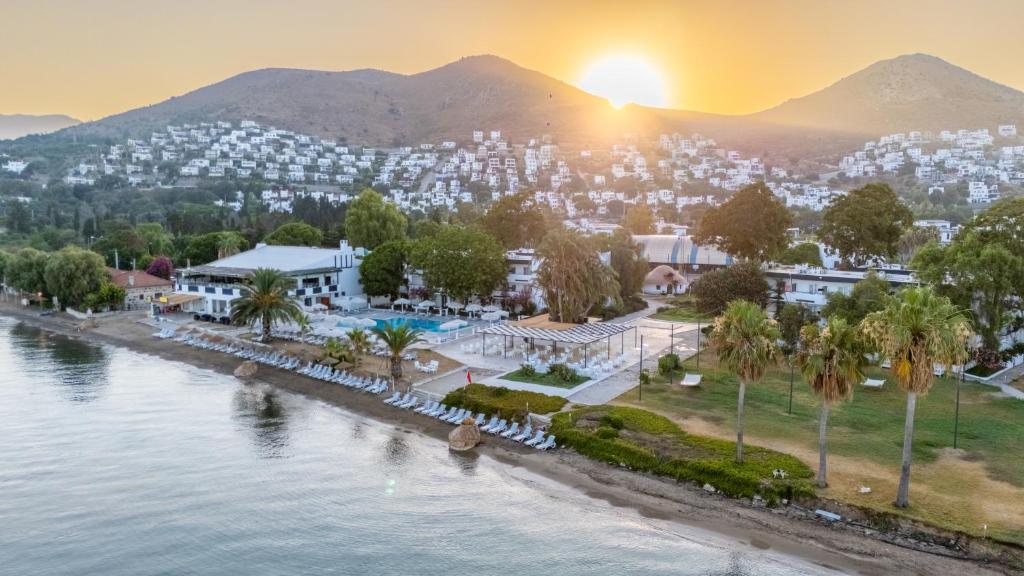 هتل Regulus Beach Resort Hotel (Hotel), Bodrum City (Turkey) Deals