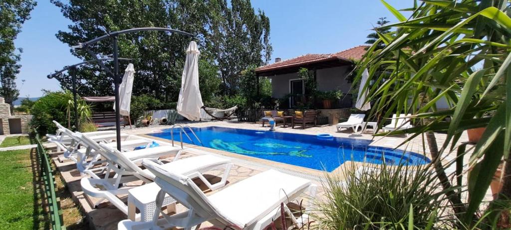 هتل چارمینگ 4-بد ویلا در دالیان - Charming 4-Bed Villa in dalyan