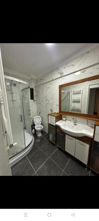 هتل کادیکوی هالیدی هوم Kadıköy Holiday Home