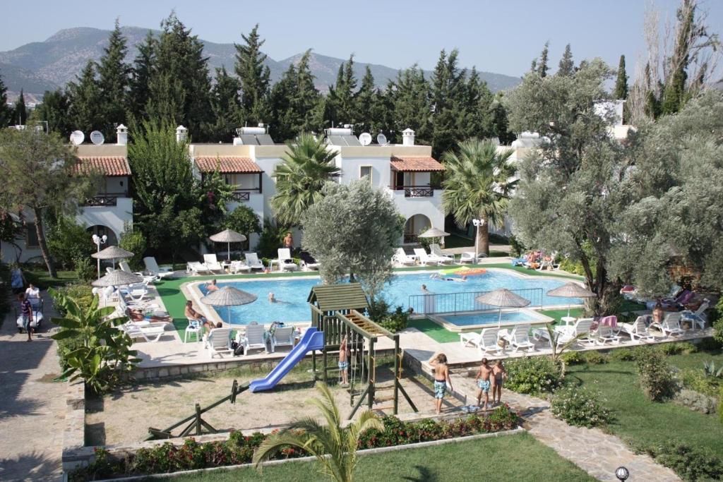 هتل تولمان بی تزپارک آپارتمانز - Toloman Bitezpark Apartments