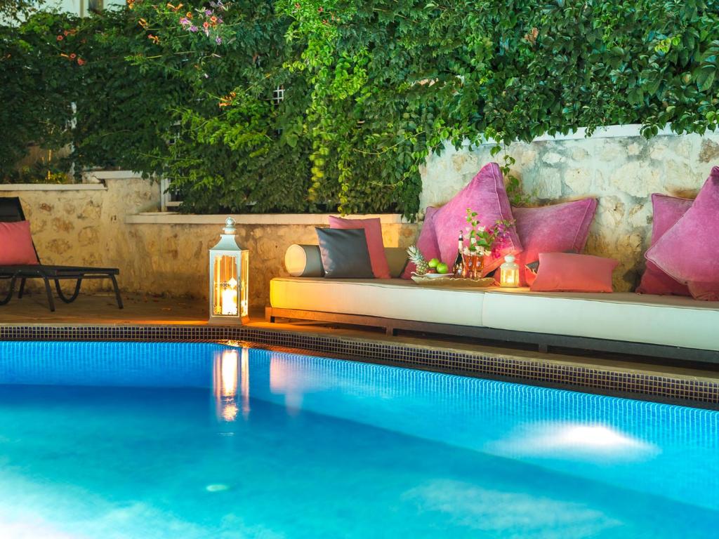 هتل کلاکان سوئیتس 302 Kalkan Suites 302