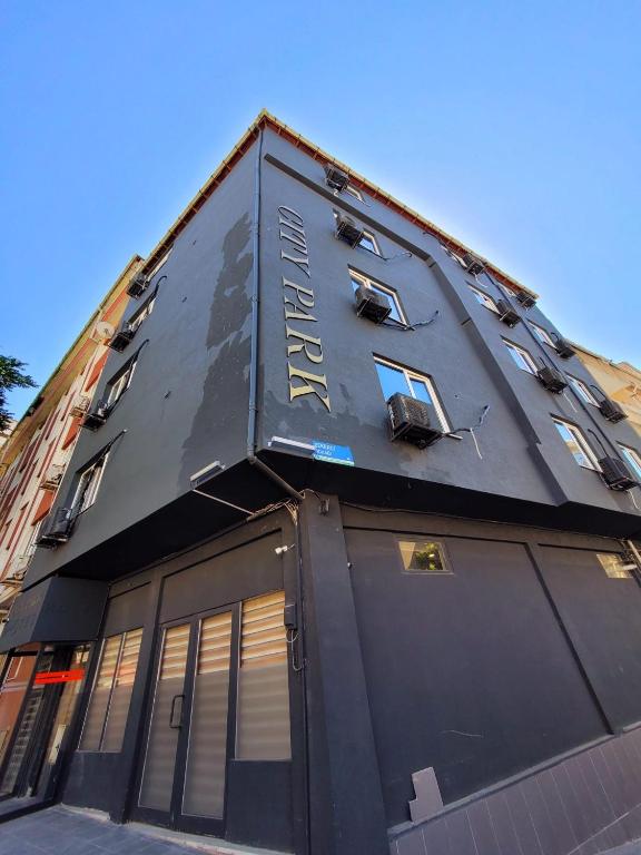 ستی پارک هتل کورلو - City Park Hotel Corlu