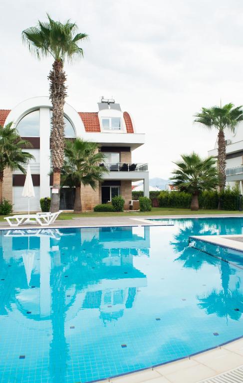 هتل لیوینگ دریم ویلا پرل Living Dream Villa PEARL