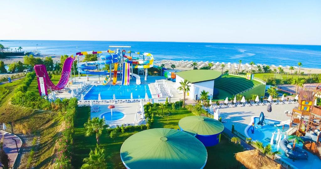 هتل ریمور ریزورت اند آکوا آلترا آل اینکلاسیو - Raymar Resort & Aqua Ultra All Inclusive