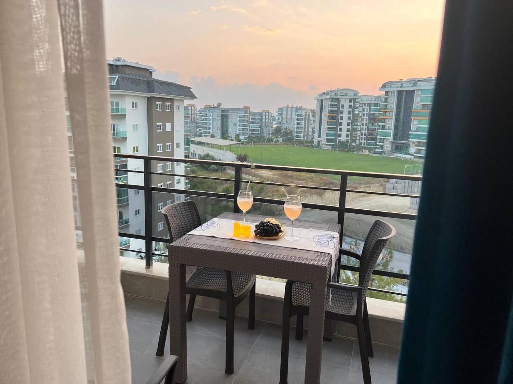 هتل آرت لایف آپارتمنتس (گرافیک آرتس) ArtLife apartments (grafic arts)